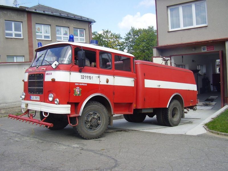 CAS 25 Škoda 706 RTHP