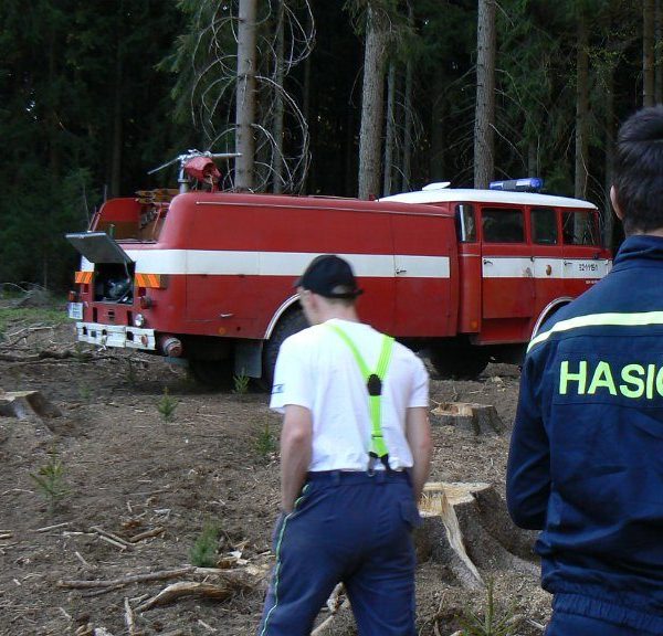 Požár lesa 28. 4. 2012
