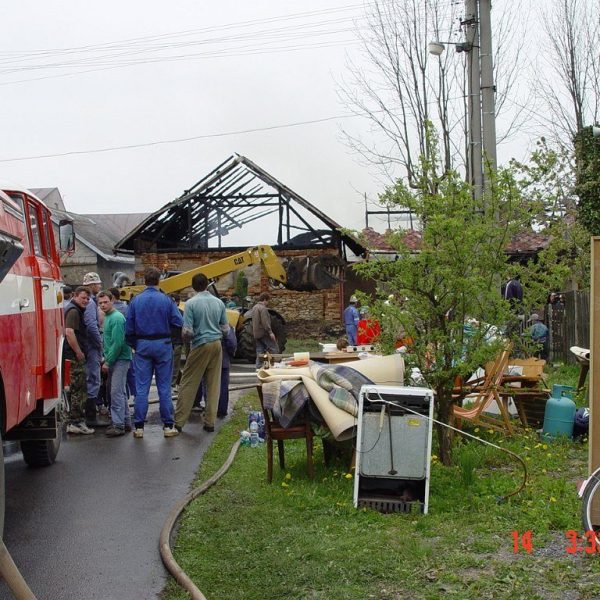 Požár stodoly 14. 5. 2005
