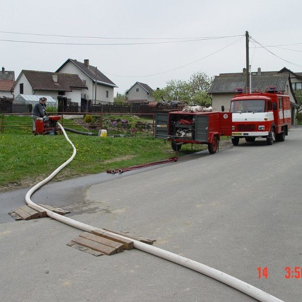 Požár stodoly 14. 5. 2005