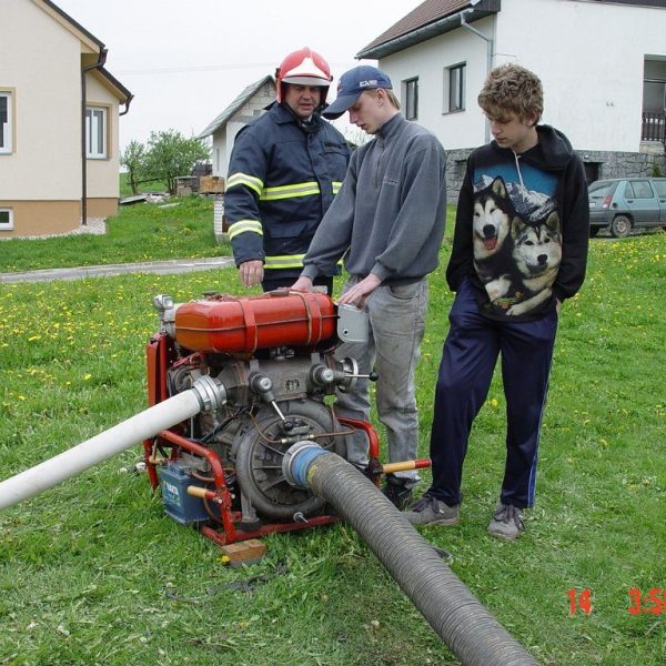 Požár stodoly 14. 5. 2005