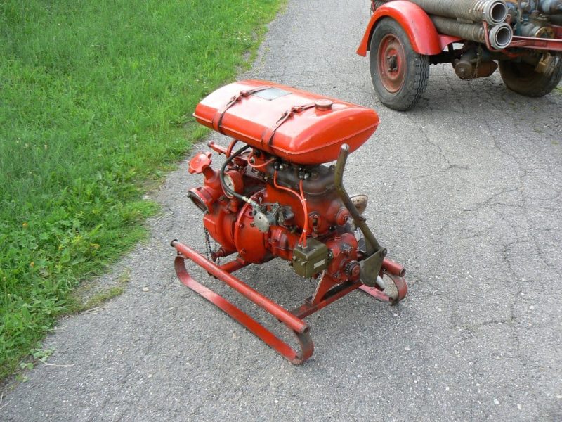 Přenosná motorová stříkačka PS 8